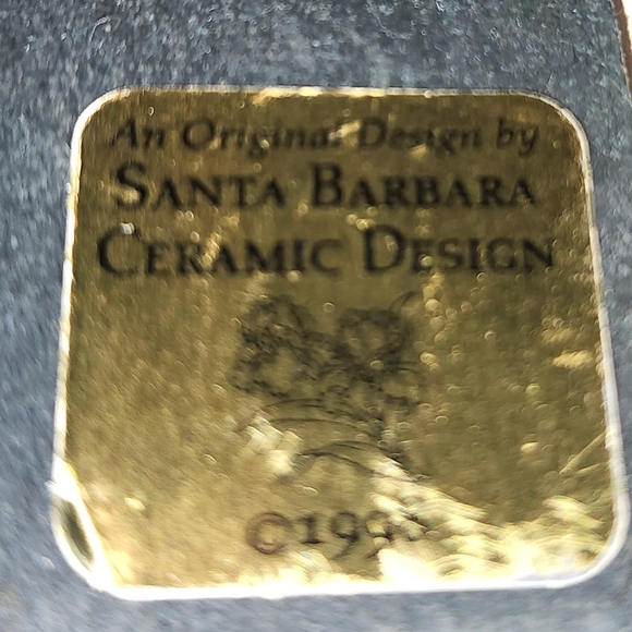 Santa Barbara Ceramic Key Rack with Flowers - Picture 3 of 5